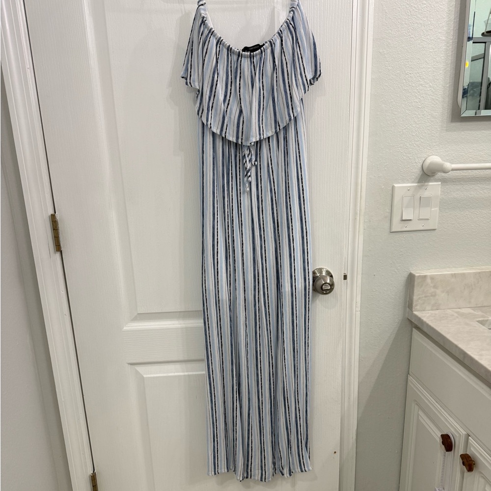Forever 21 Blue and White Striped Maxi Dress